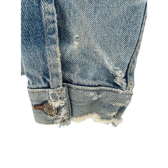 TYCA USA Eagle Jean Jacket Size XL Distressed Blue Denim Embossed Logo Trucker - Picture 8 of 15